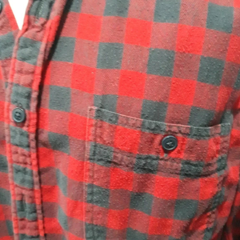 J. Crew mens black and red plaid flannel lumberjack shirt. XL
